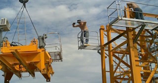 Демонтаж башенного крана в Сургуте - услуги по демонтажу от Сварной-Срг от 1532 руб.